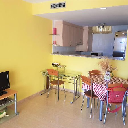 Magnífico apartamento junto al canal principal. Empuriabrava Esterno foto