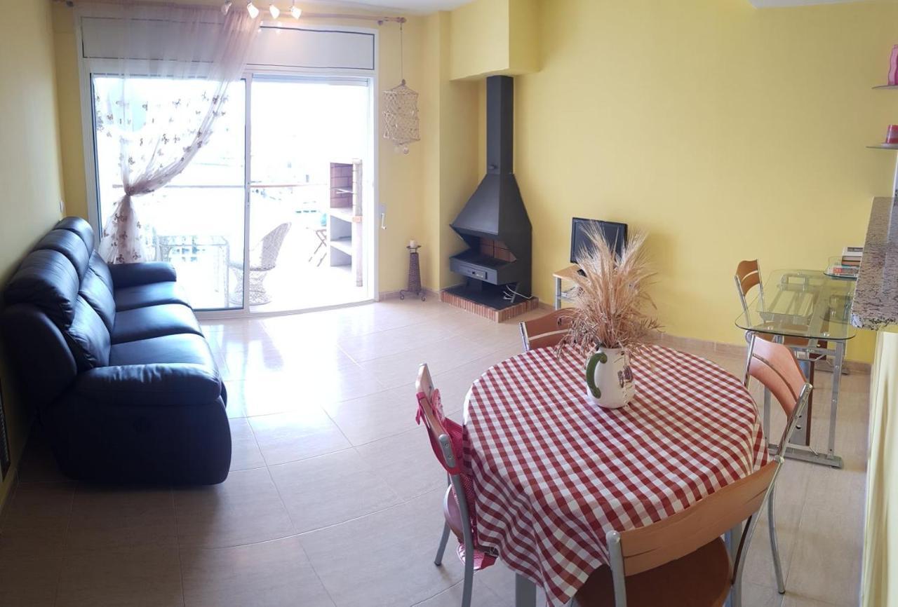 Magnífico apartamento junto al canal principal. Empuriabrava Esterno foto