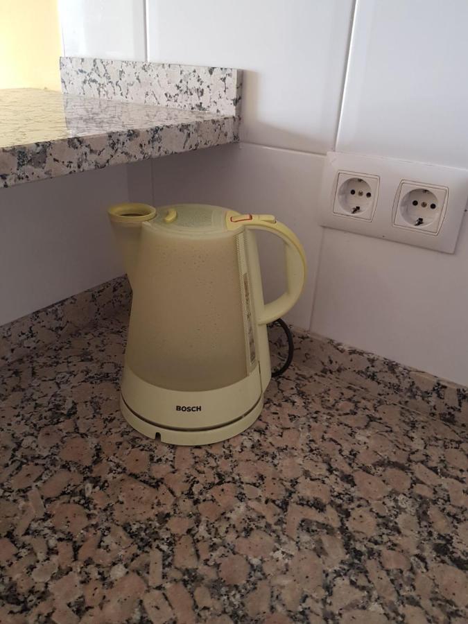 Magnífico apartamento junto al canal principal. Empuriabrava Esterno foto
