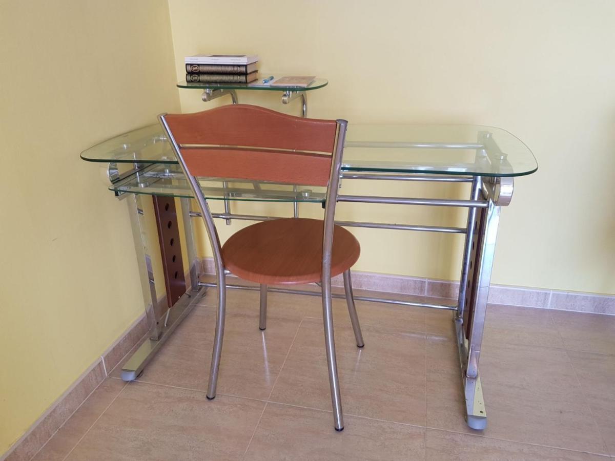 Magnífico apartamento junto al canal principal. Empuriabrava Esterno foto