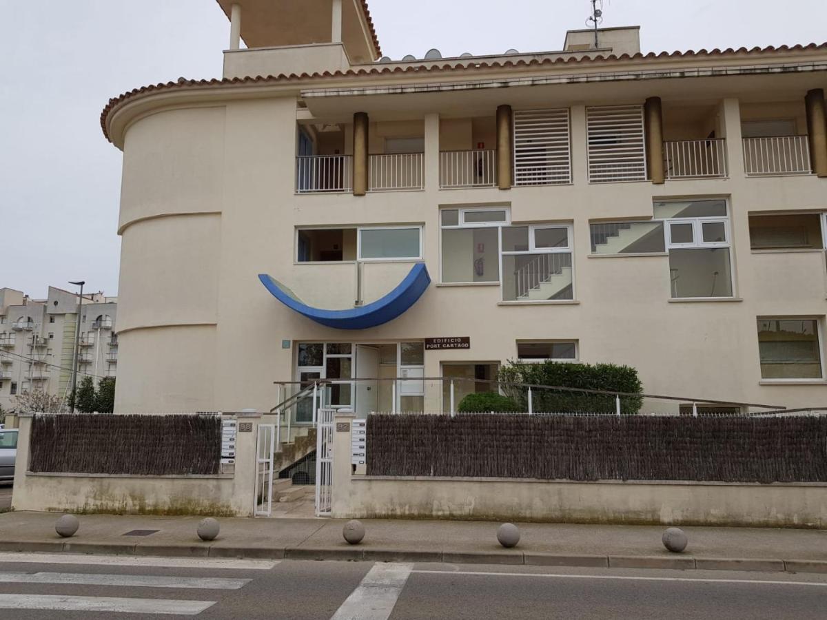 Magnífico apartamento junto al canal principal. Empuriabrava Esterno foto